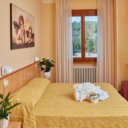 Hotel Plaza Tabiano Terme Eksteriør bilde